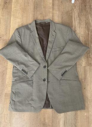 Чоловічий костюм класика vd one