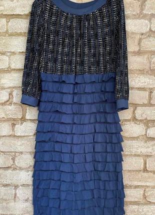 1, б/у нарядное миди платье размер 46 с блестящим верхом и  юбкой  с оборками