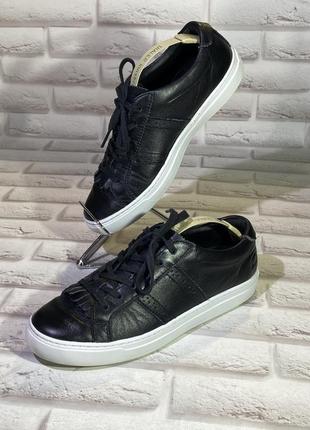 Кроссовки lacoste