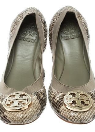 Tory burch мягкие балетки 35р змеиный принт тренд