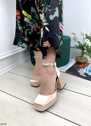 ❤️ шикарные атласные туфли на каблуке