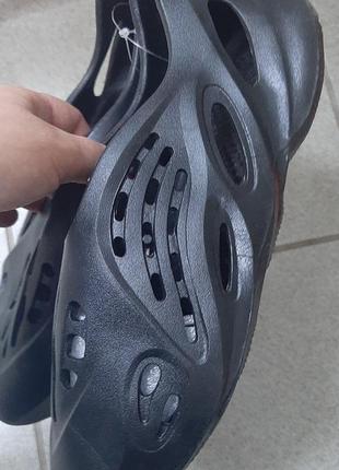 Тапочки, крокси  в стилі adidas yeezy2 фото