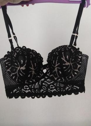 Роскошное бюстье с красивой спинкой