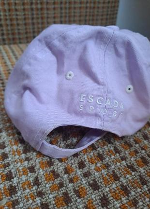 Кепка escada