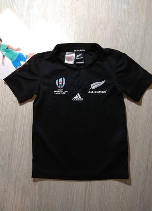 Футболка adidas 128 см.