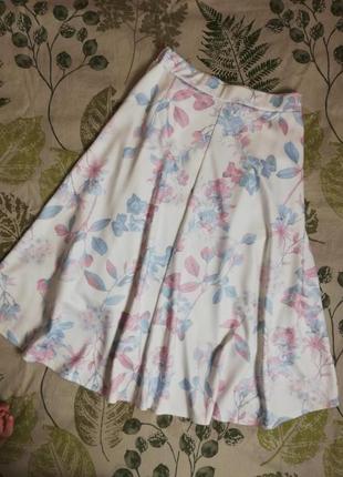 Фирменная шикарная юбка в цветочный принт3 фото