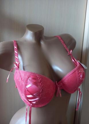 Бюстгалтер