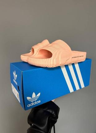 Женские шлепанцы adidas adilette peach slides8 фото