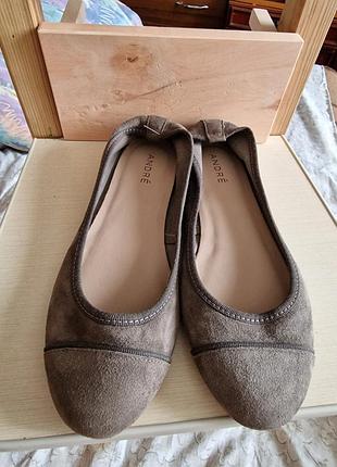 Кожаные балетки