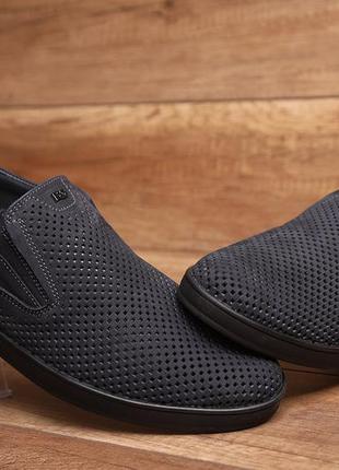 Чоловічі літні шкіряні туфлі з перфорацією темно-синього кольору5 фото