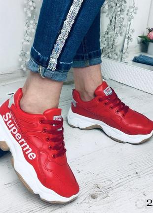 Красные женские кроссовки  superme5 фото