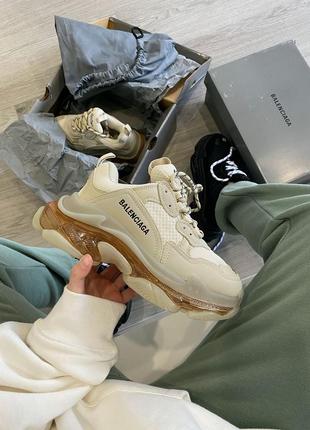 Кроссовки женские в стиле balenciaga triple s clear sole beige