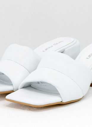 Дизайнерские мягкие мюли "дутики", на каблуке, выполнены из натуральной итальянской кожи2 фото