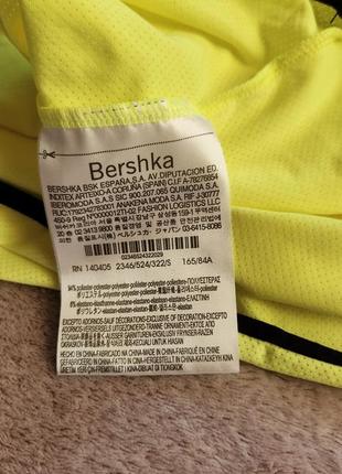 Спортивна футболка bershka8 фото