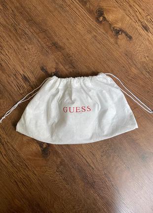 Пыльник guess белый чехол 42х22 см сумочка органайзер для сумки для обуви