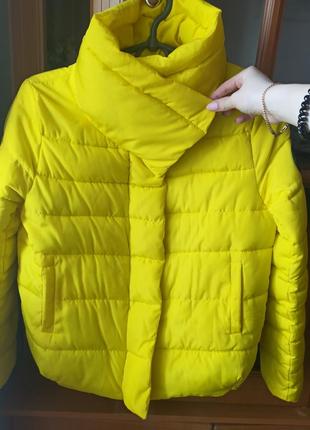Куртка яркого желтого цвета💛1 фото