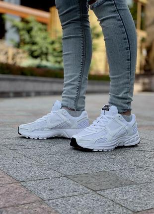 Женские кроссовки nike zoom vomero 5 white 36-37-38-39-40-418 фото