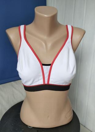 Бюстгальтер triumph белый спортивный бюстгальтер