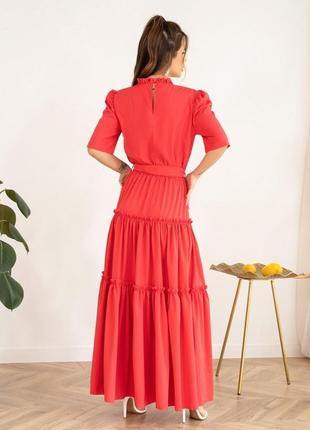 Малиновое длинное платье с рюшами4 фото