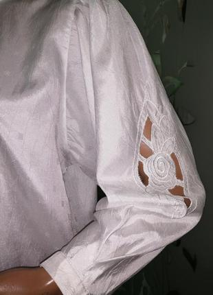 Вінтажна блузка з пишним рукавом рішельє2 фото