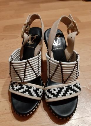 Босоножки vince camuto