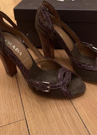 Босоніжки prada оригінал