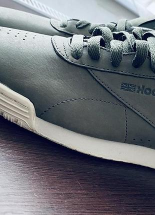 Красовкі нові, 41р. 3