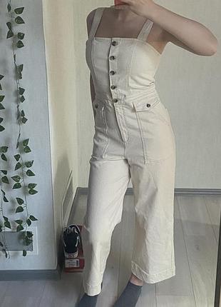 Комбинезон h&amp;m однотонный бежевый джинсовый б/у