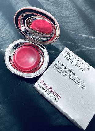 Rare beauty stay vulnerable melting cream blush кремовые румяна