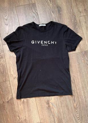 Футболка мужская givenchy m ,