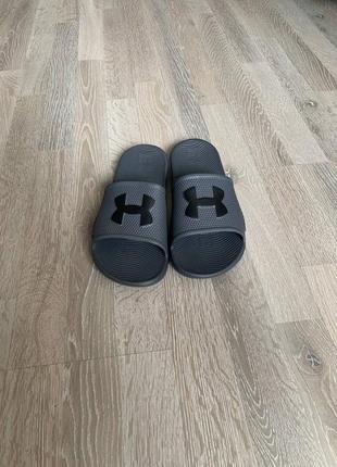 Шлепанцы under armour