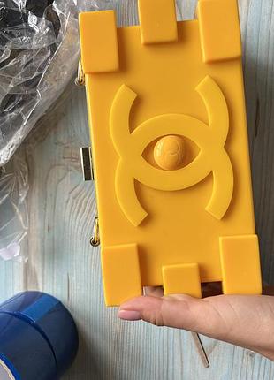 Сумка клатч жовтого кольору