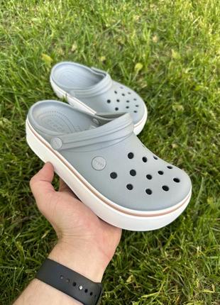 Жіночі крокси на платформі сірого кольору , crocs platform