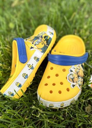 Дитячі крокси міньйон crocs для хлопчика та дівчинки9 фото