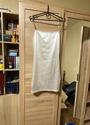Гола сукня від plt