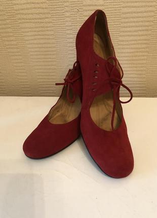 Елегантні червоні замшеві туфлі на зав'язках!3 фото