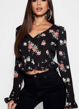 Вкорочена кофтинка в квіти від boohoo р.s-m