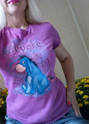 Яркая стильная футболка  бренда disney store