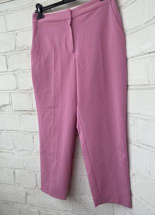 Женственные розовые брюки topshop укороченные6 фото