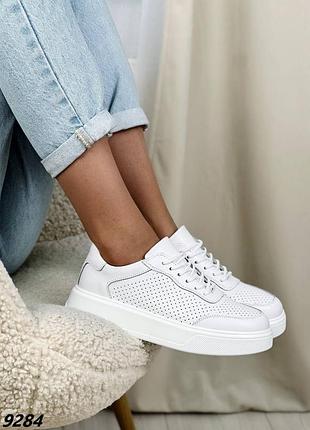 Базовые кожаные кеды