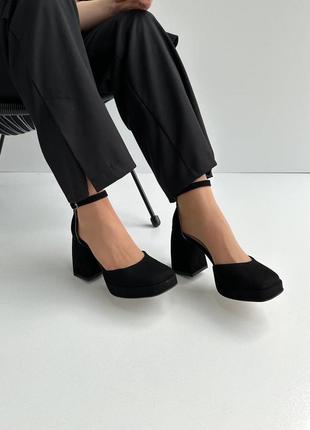 Шикарные черные кожаные туфли на квадратном каблуке4 фото