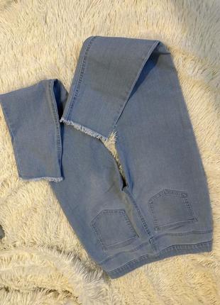 Скинни джинсы светлые на резинке5 фото