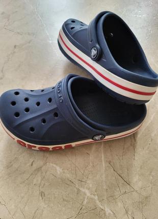 Продам крокси ( crocs) 2