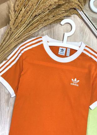 Футболка от adidas, оригинал 🧡3 фото