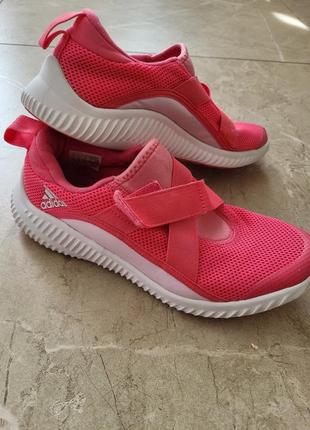 Кросівки adidas