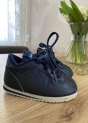Кросівки nike