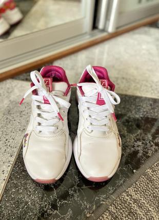 Puma nova clearance x barbie wns