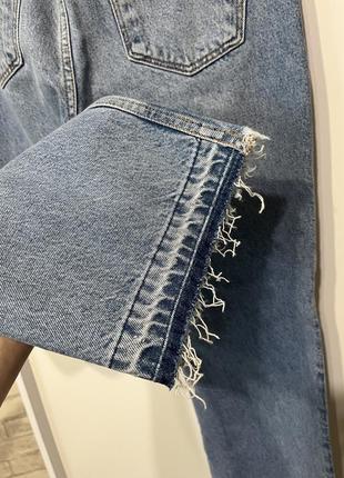 Трендовые джинсы zara с необработанным краем9 фото