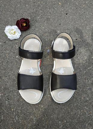 Нові шкіряні босоніжки сандалії superfit maya2 фото