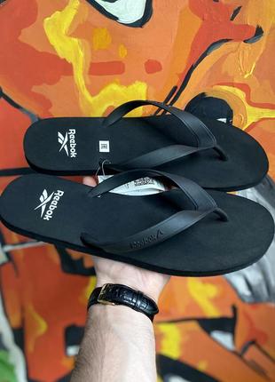 Reebok cash flip вьетнамки 44,5 размер с этикеткой чёрные оригинал